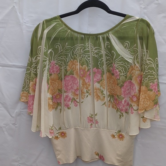 Twentyone Green and Cream Floral Blouse - Picture 6 of 9